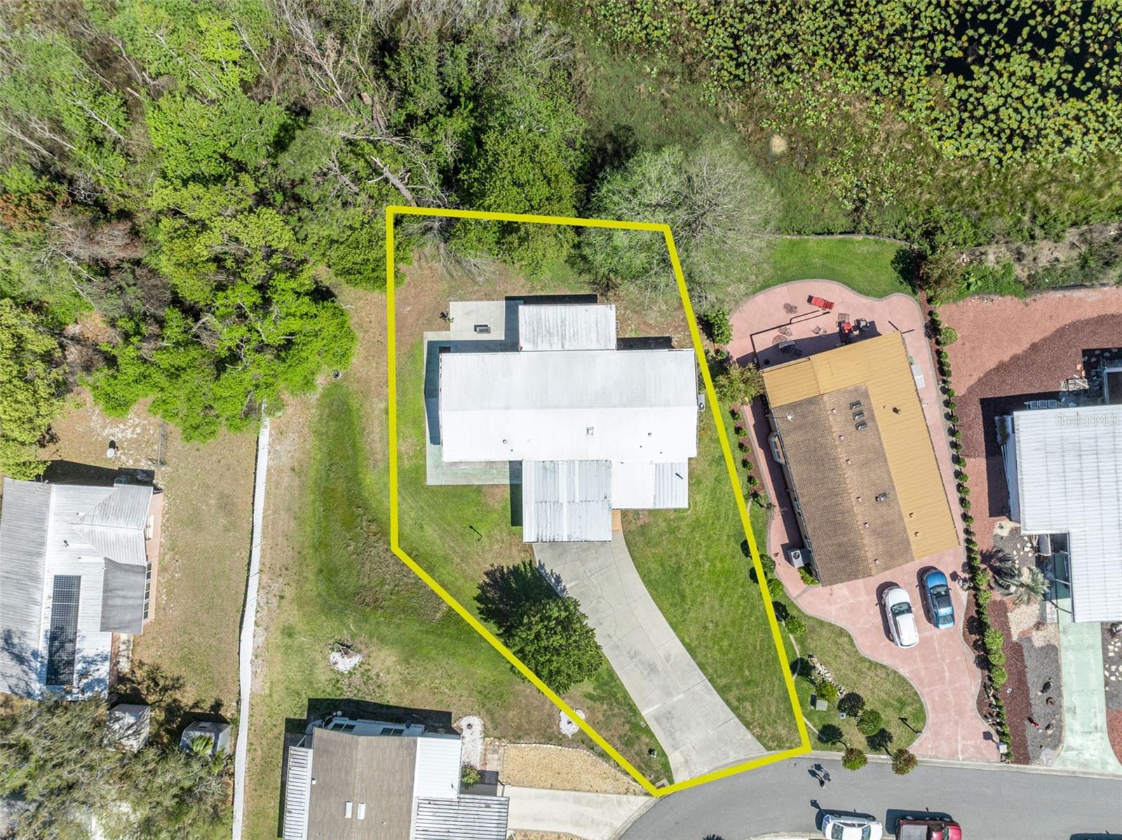 2350 CONESTOGA DR, LEESBURG, FL, 34748