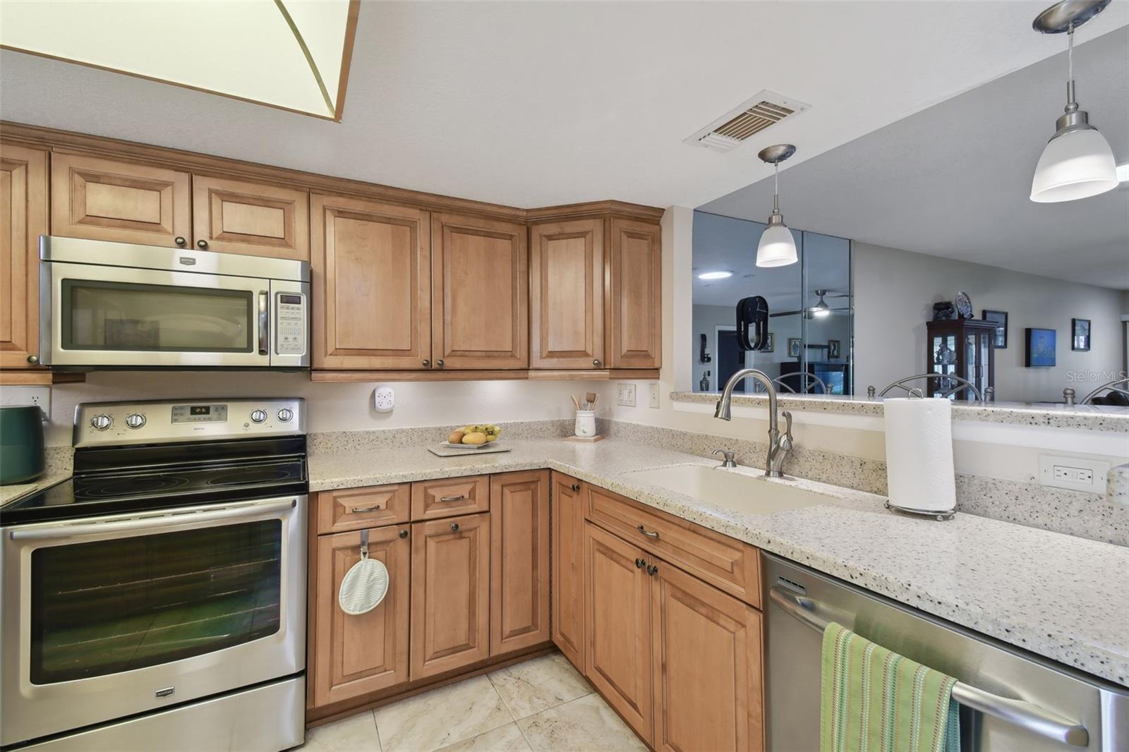 8130 BRADDOCK CIR #3, PORT RICHEY, FL, 34668