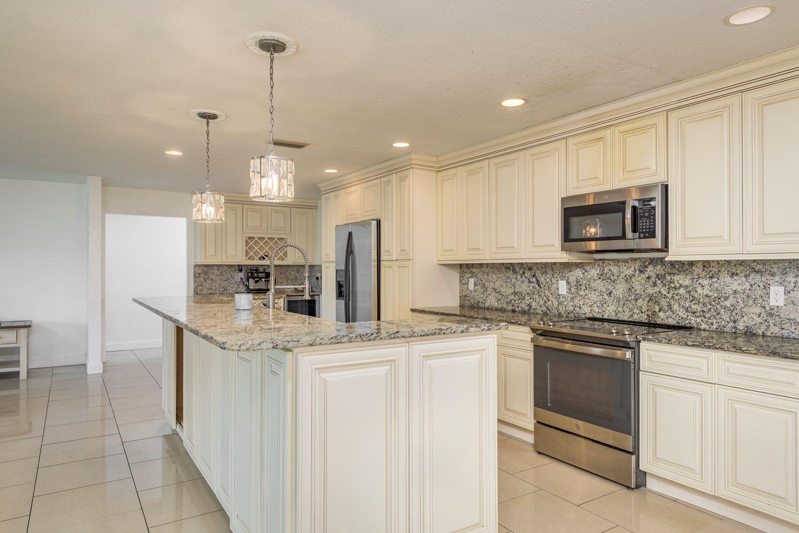 4127 53RD AVE S, ST PETERSBURG, FL, 33711