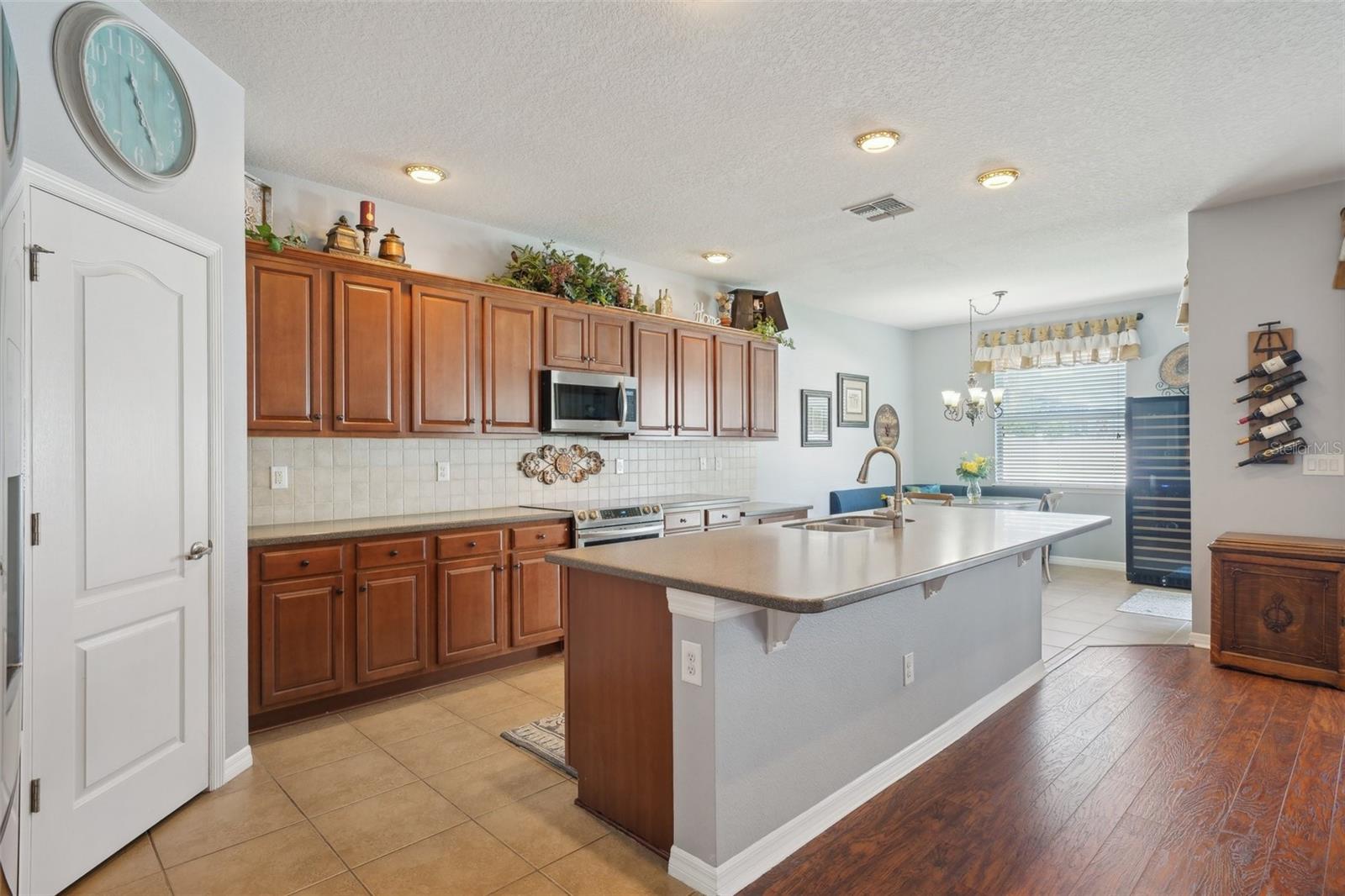 2807 CYPRESS BOWL RD, LUTZ, FL, 33558