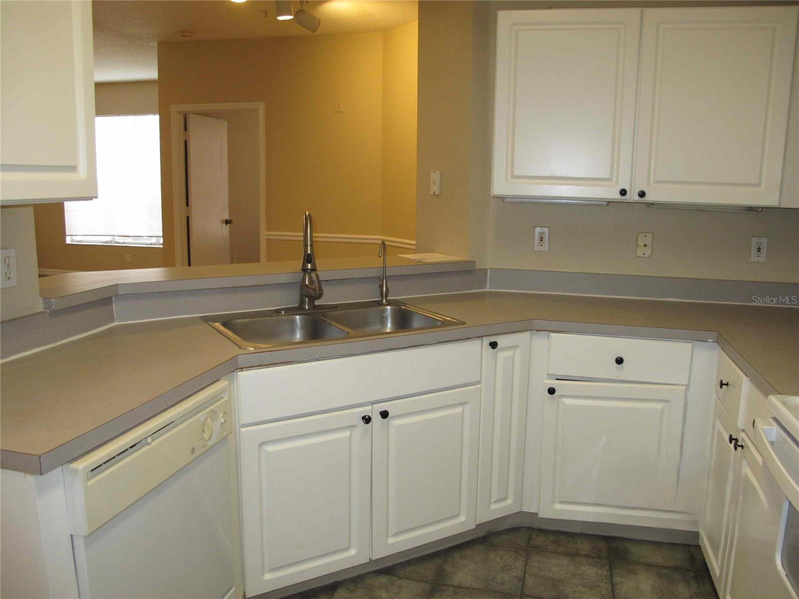 5524 METROWEST BLVD #10-212, ORLANDO, FL, 32811