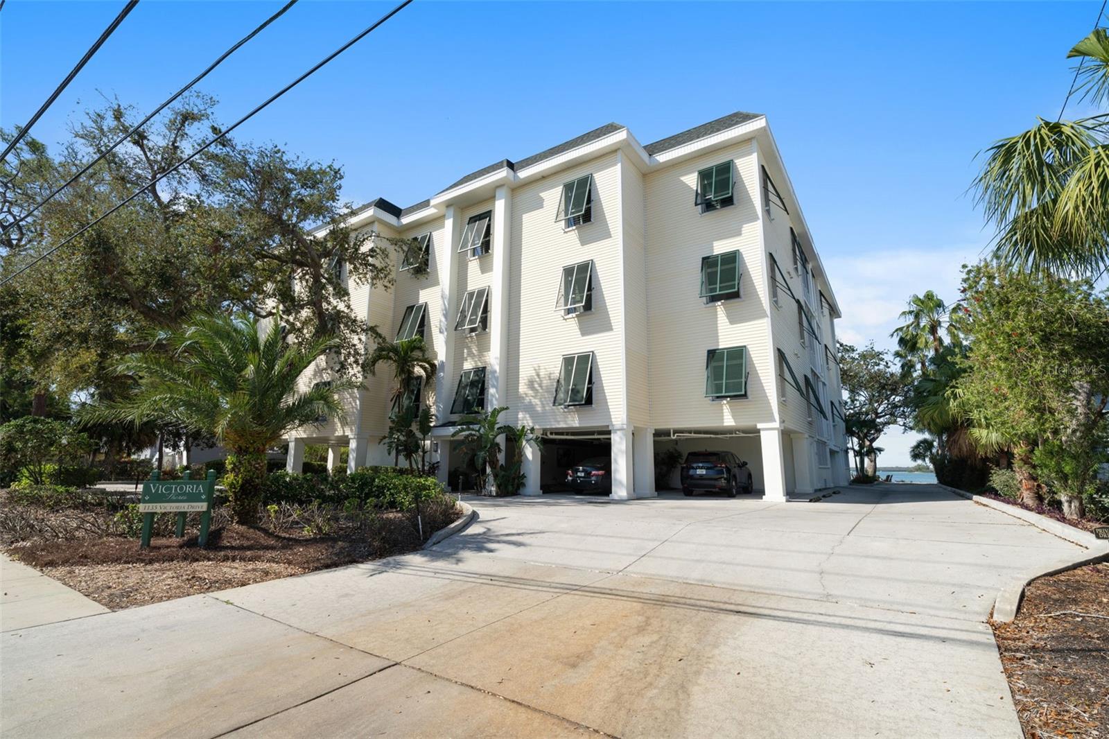 1135 VICTORIA DR #2, DUNEDIN, FL, 34698