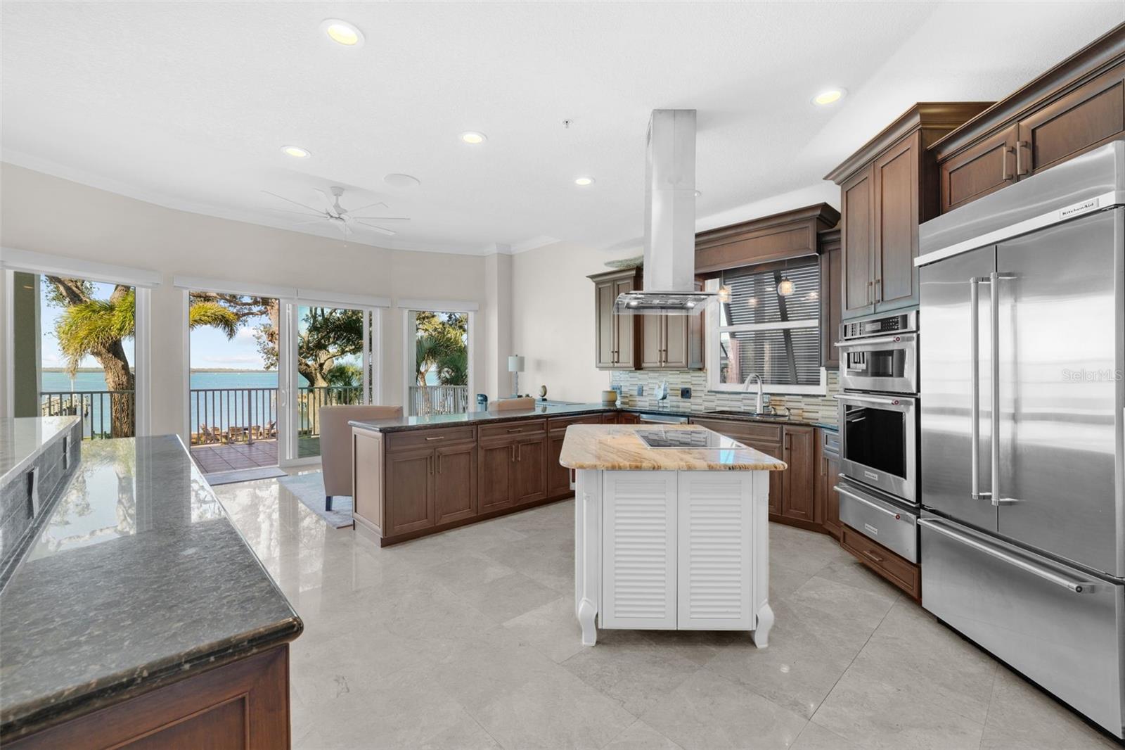 1135 VICTORIA DR #2, DUNEDIN, FL, 34698