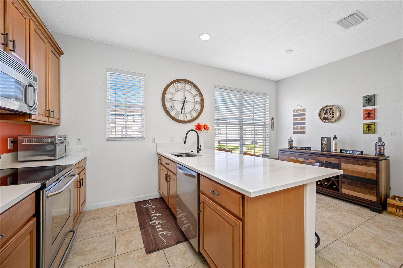 2523 MIDDLETON GROVE DR, BRANDON, FL, 33511