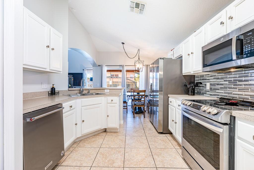 217 SEVILLA AVE, DAVENPORT, FL, 33897
