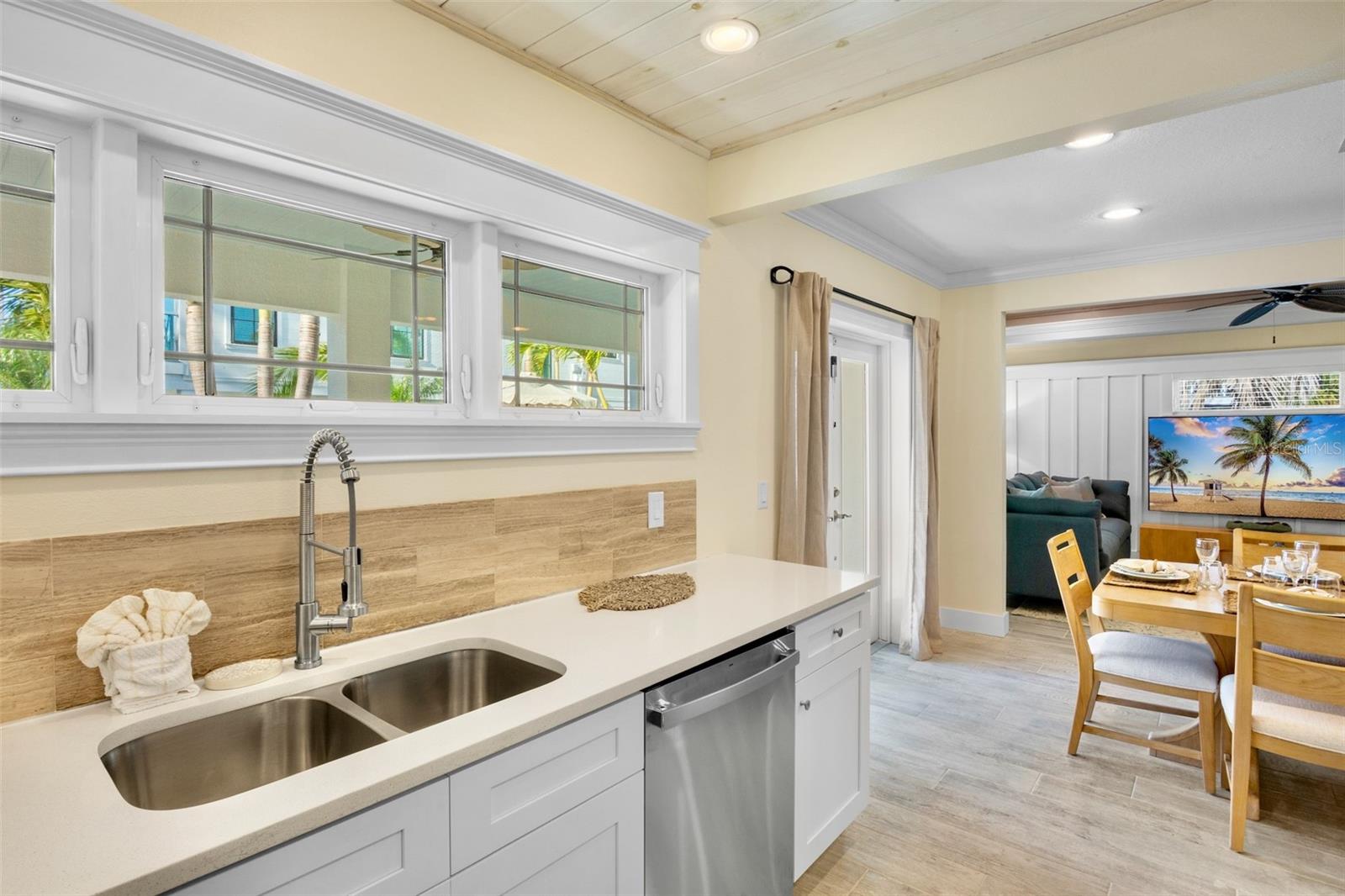 709 FERN, ANNA MARIA, FL, 34216