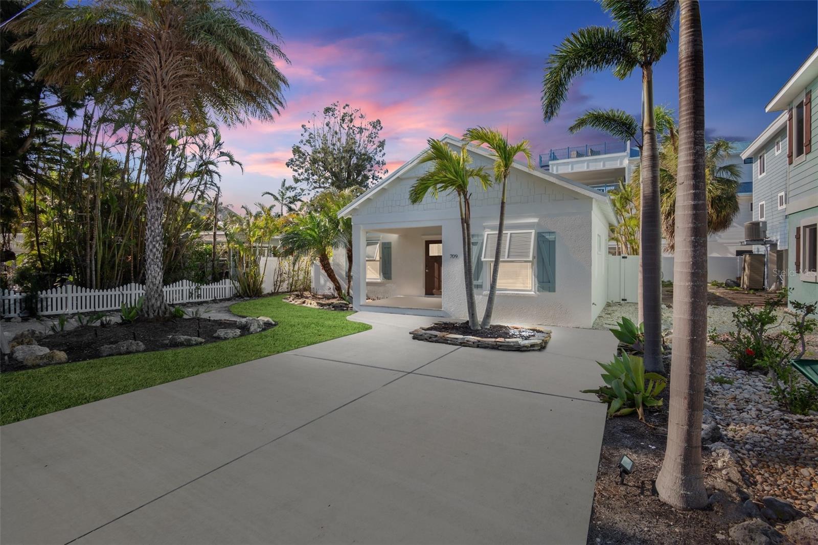 709 FERN, ANNA MARIA, FL, 34216