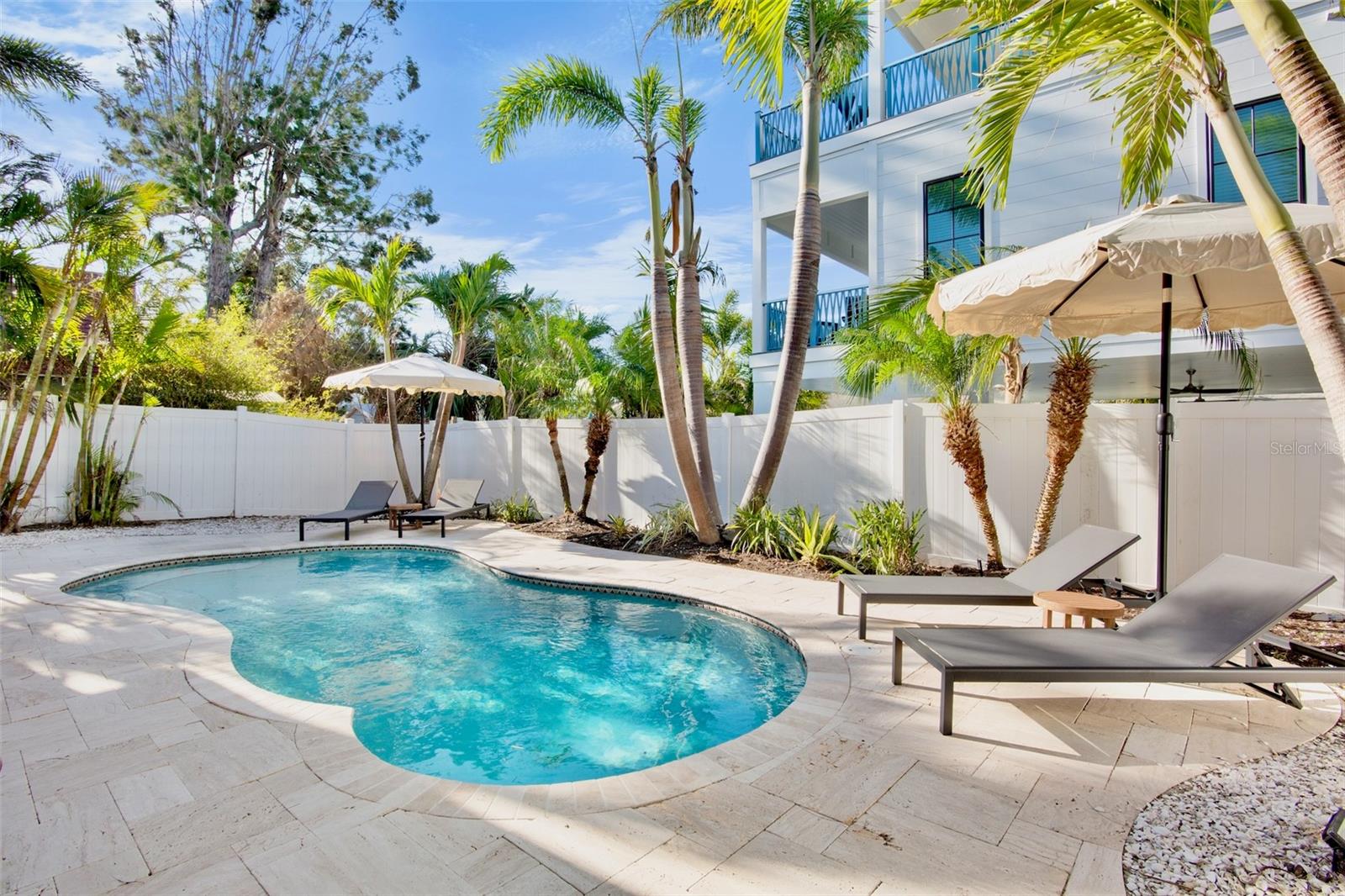 709 FERN, ANNA MARIA, FL, 34216