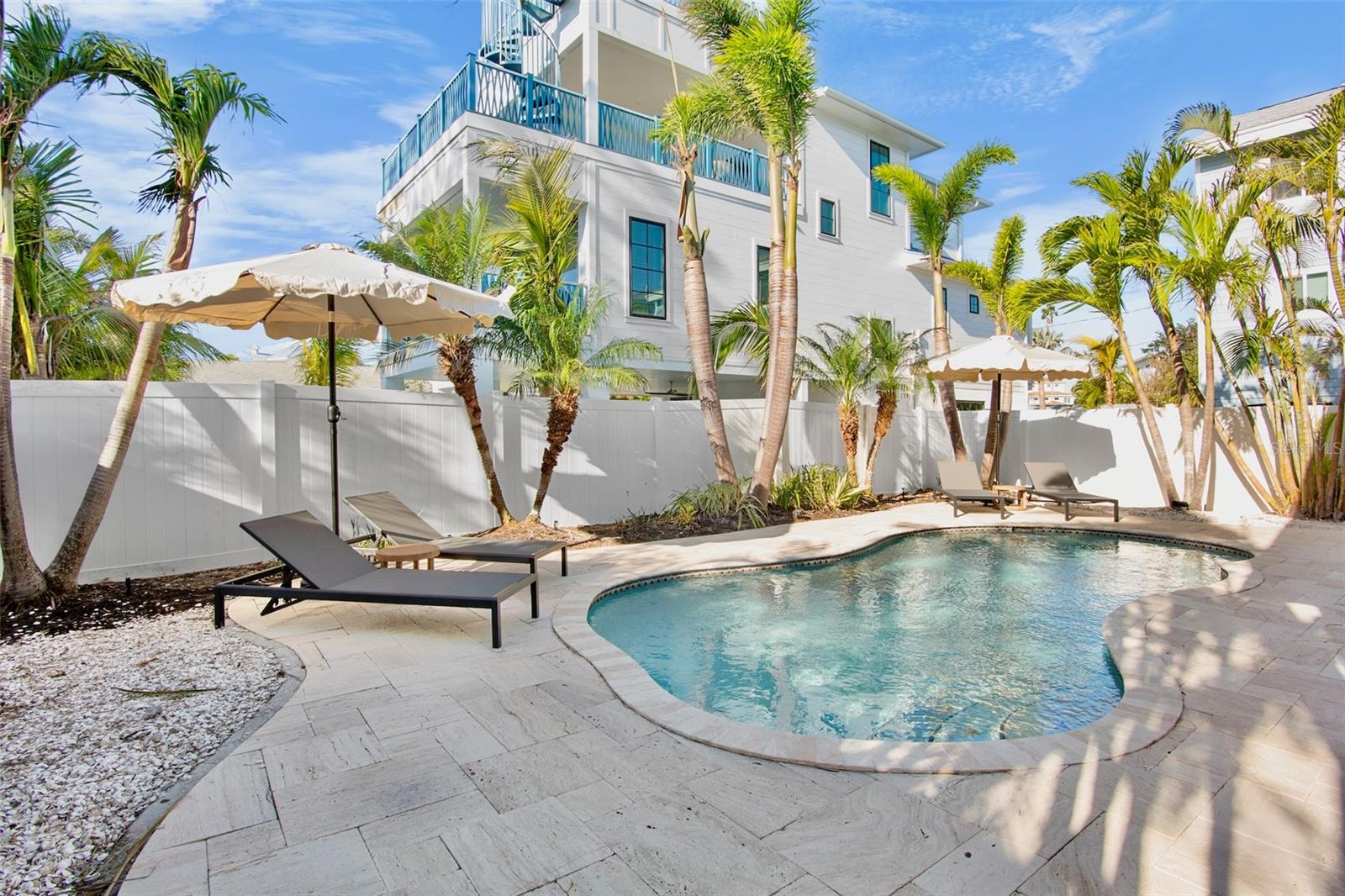 709 FERN, ANNA MARIA, FL, 34216