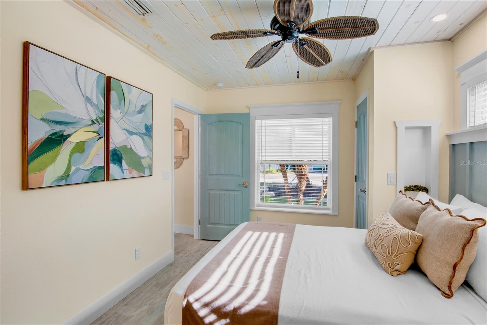 709 FERN, ANNA MARIA, FL, 34216
