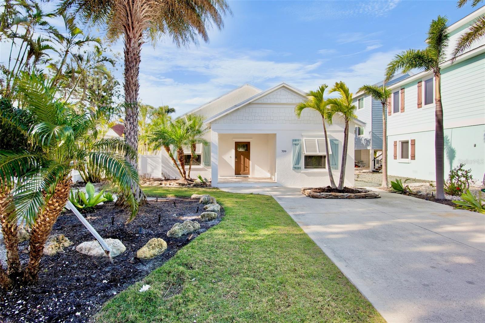 709 FERN, ANNA MARIA, FL, 34216