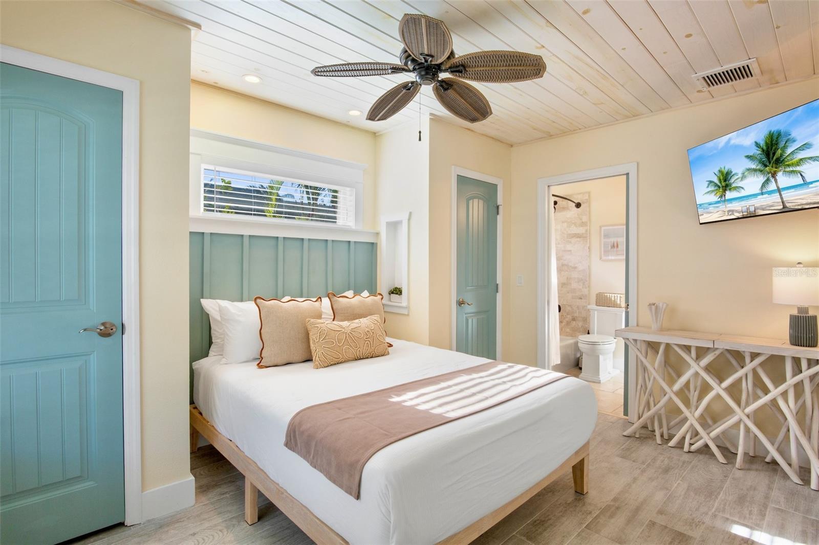 709 FERN, ANNA MARIA, FL, 34216