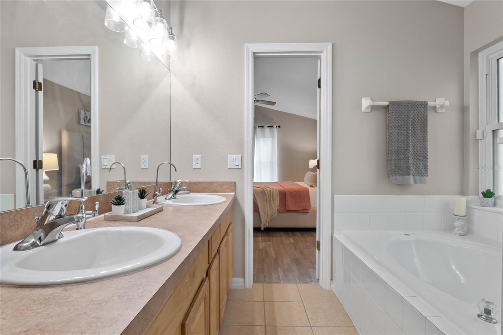215 HIGHGATE PARK BLVD, DAVENPORT, FL, 33897
