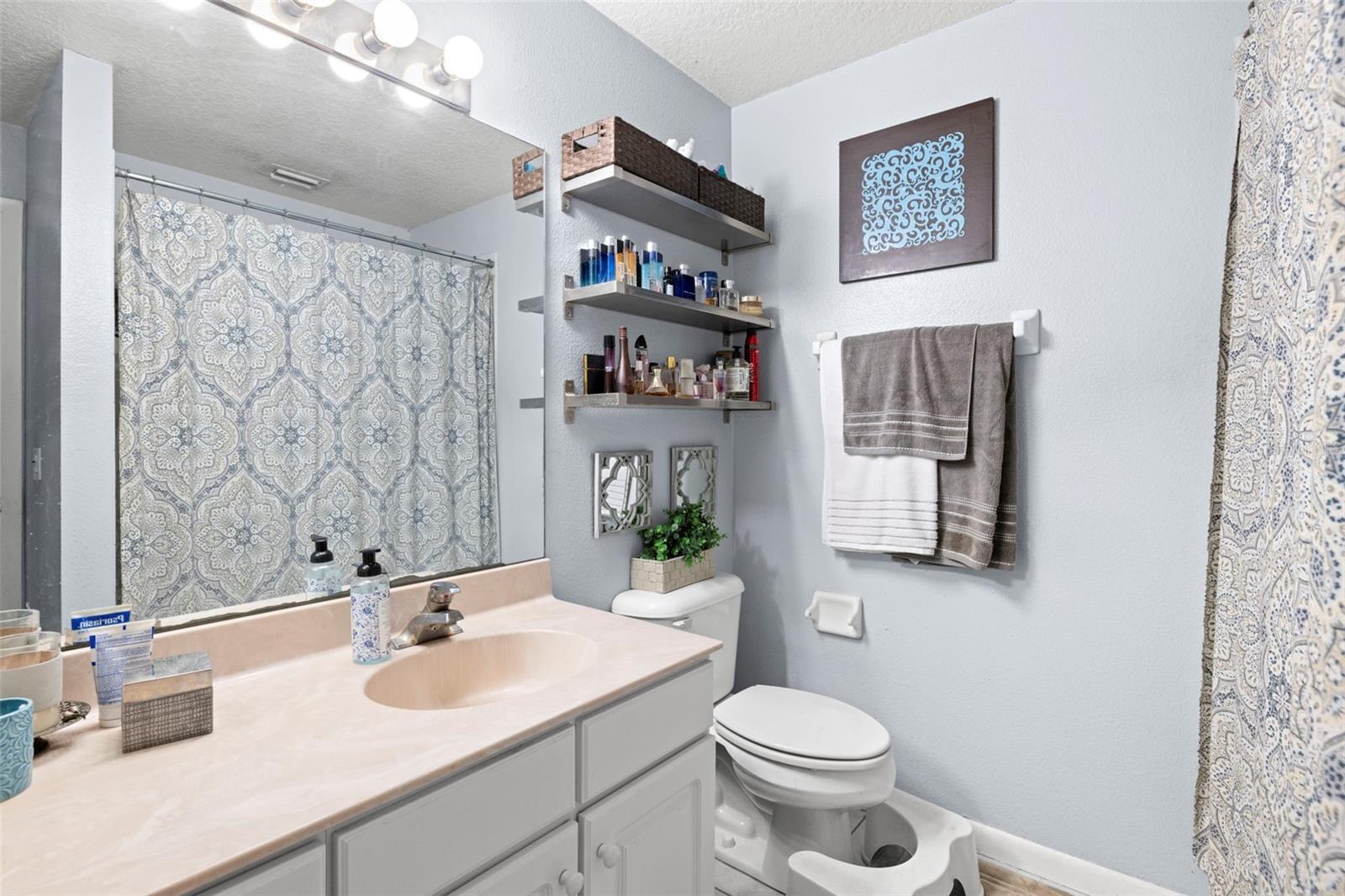 6018 GENTLE BEN CIR, WESLEY CHAPEL, FL, 33544
