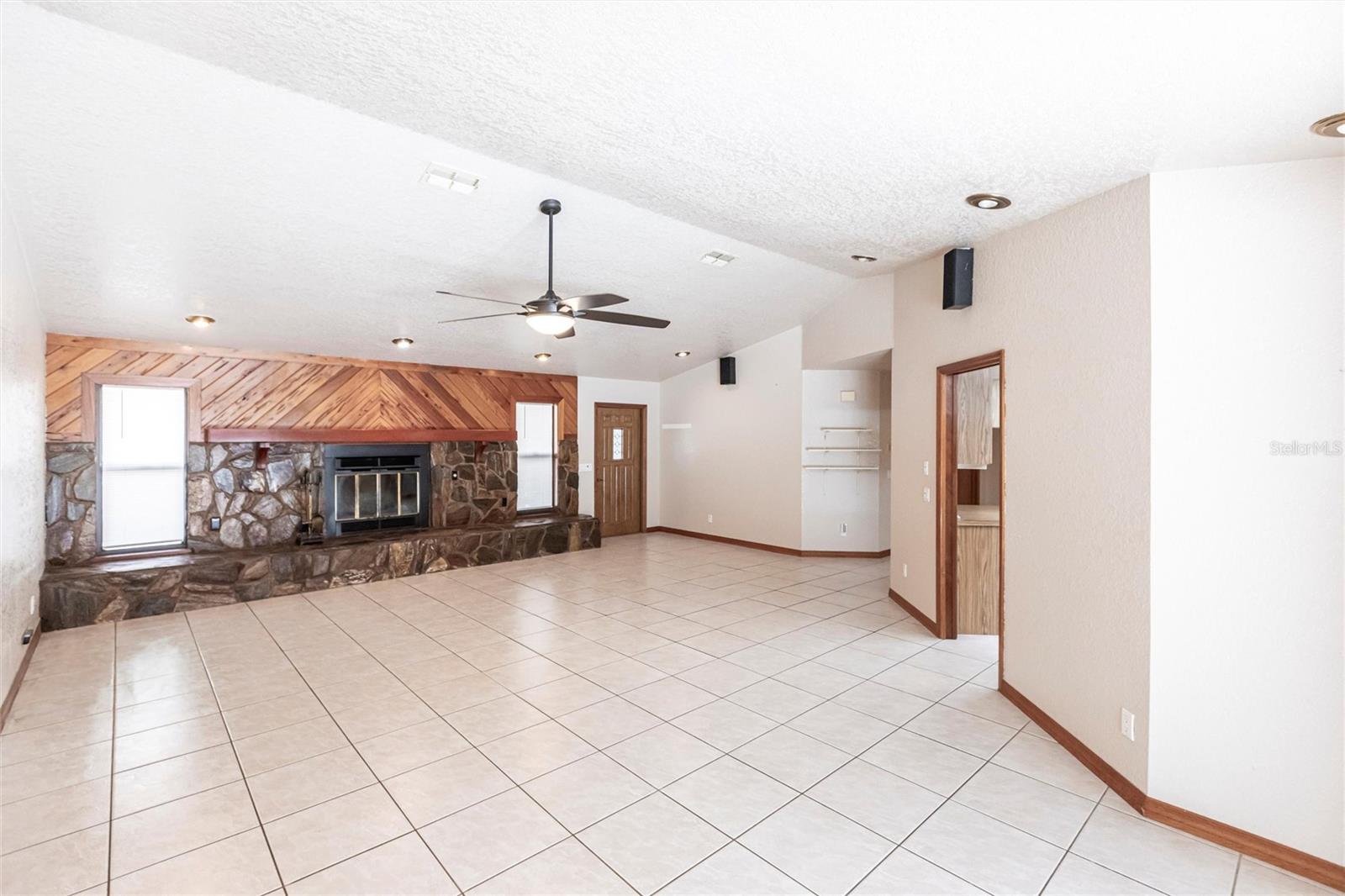 16249 ASHLAND AVE, PORT CHARLOTTE, FL, 33954