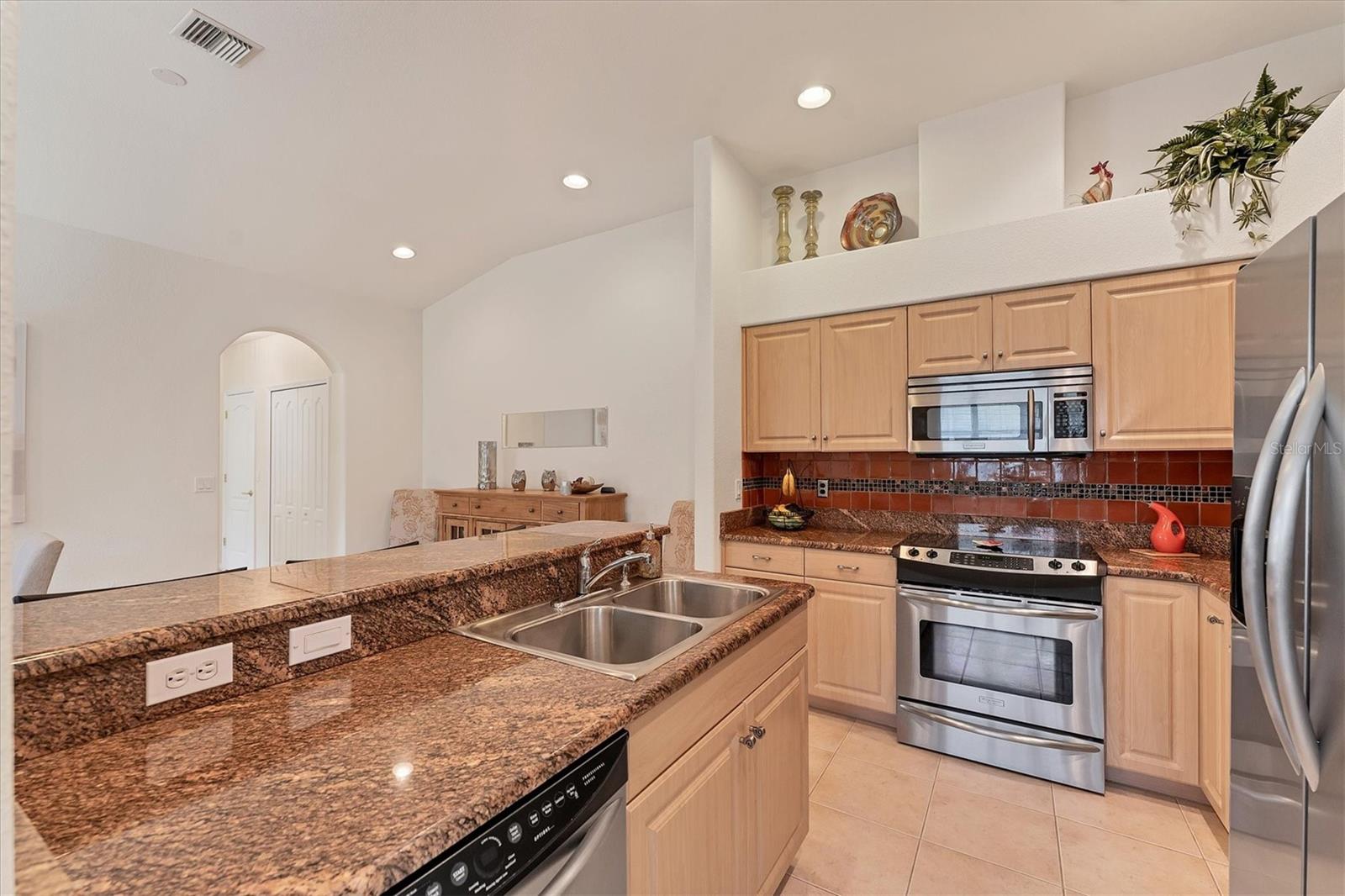 1104 YOSEMITE DR, ENGLEWOOD, FL, 34223