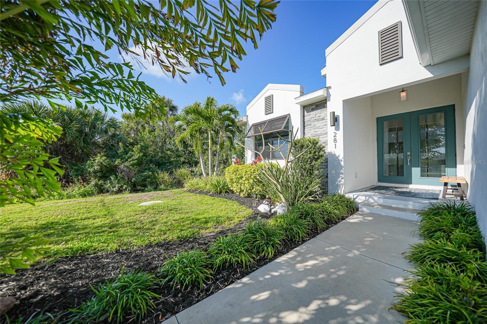 281 INDIAN CREEK DR, ROTONDA WEST, FL, 33947