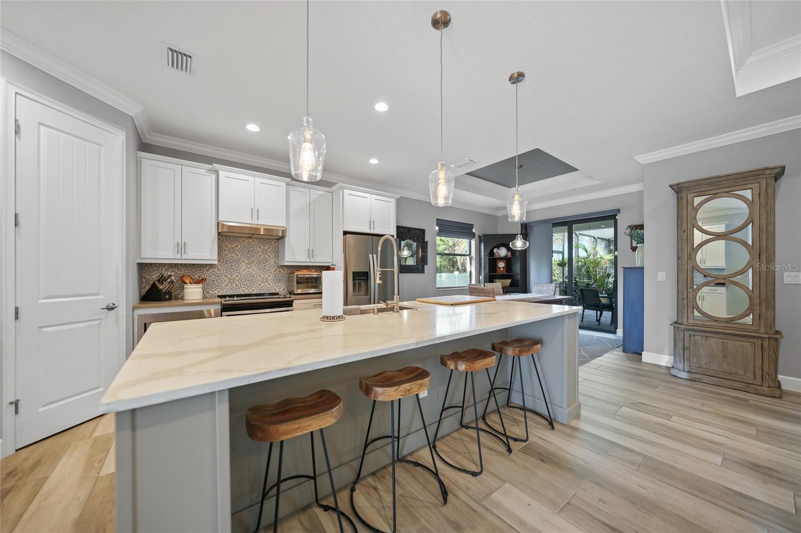281 INDIAN CREEK DR, ROTONDA WEST, FL, 33947