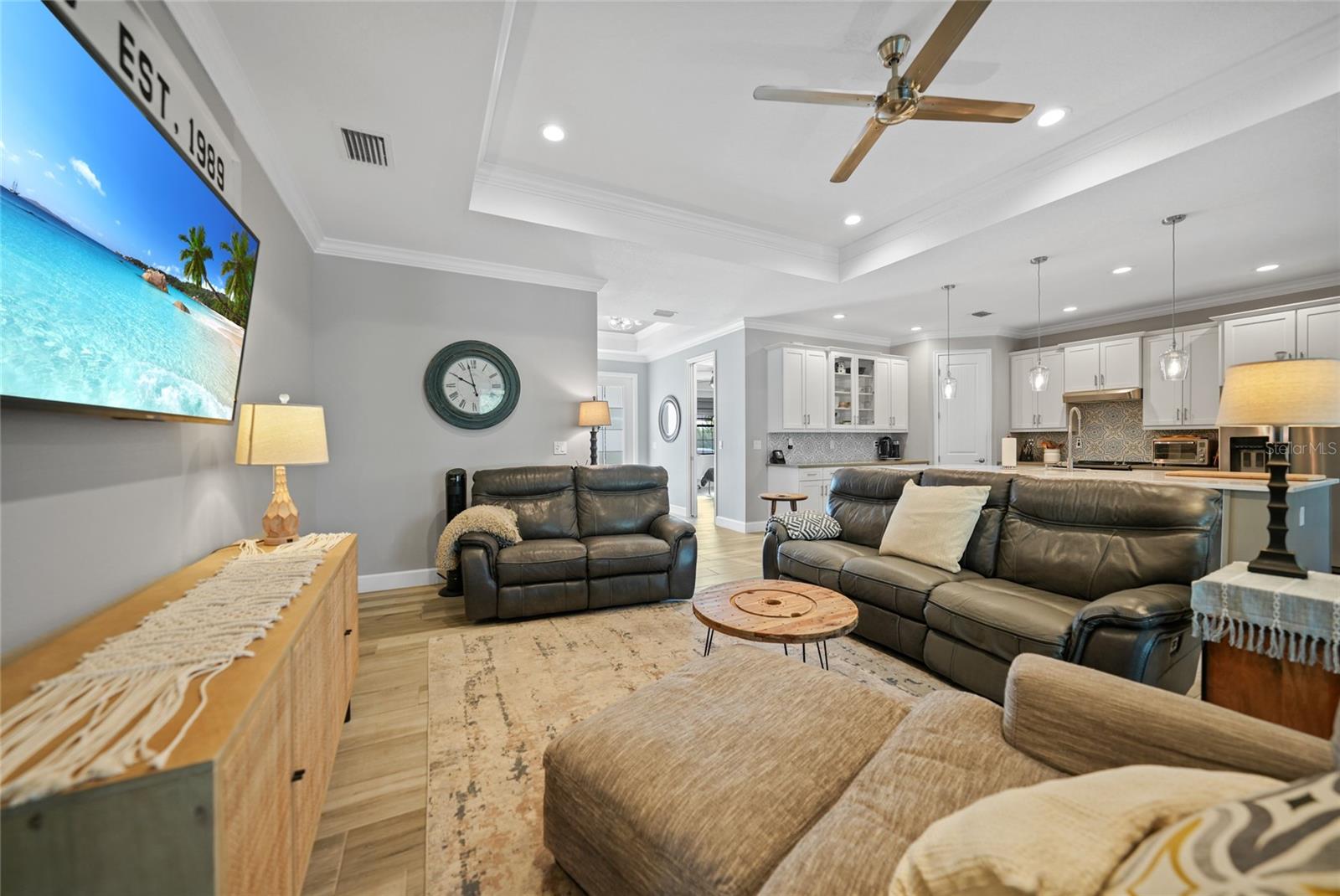 281 INDIAN CREEK DR, ROTONDA WEST, FL, 33947