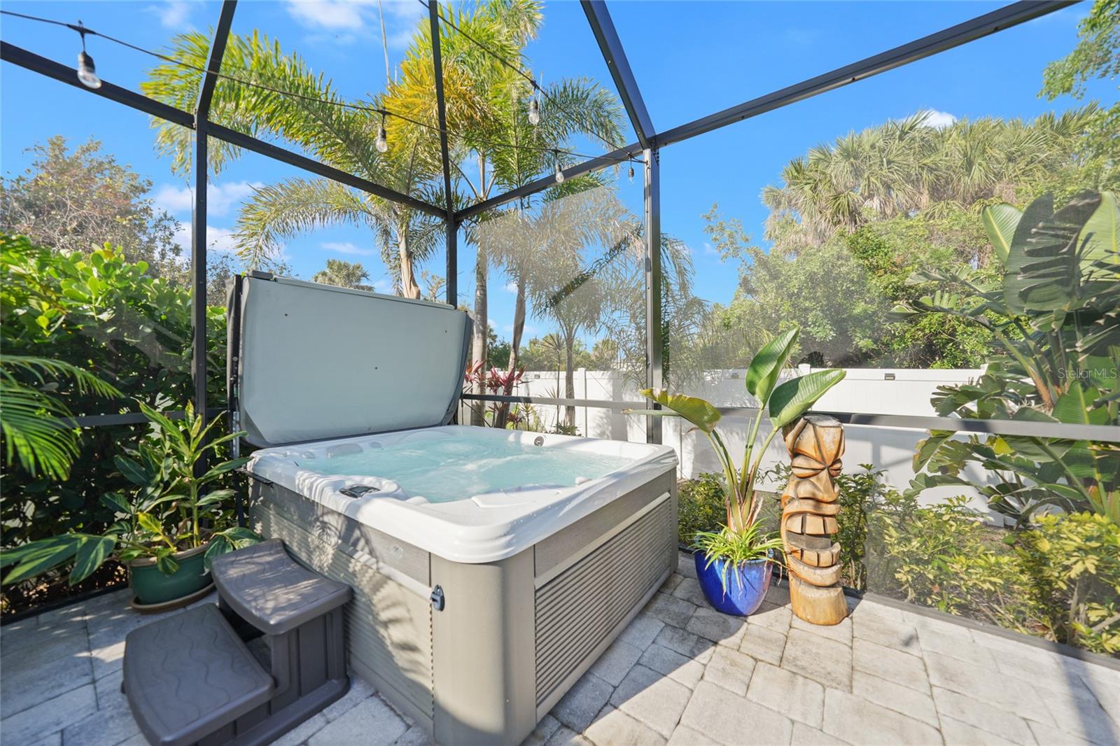 281 INDIAN CREEK DR, ROTONDA WEST, FL, 33947