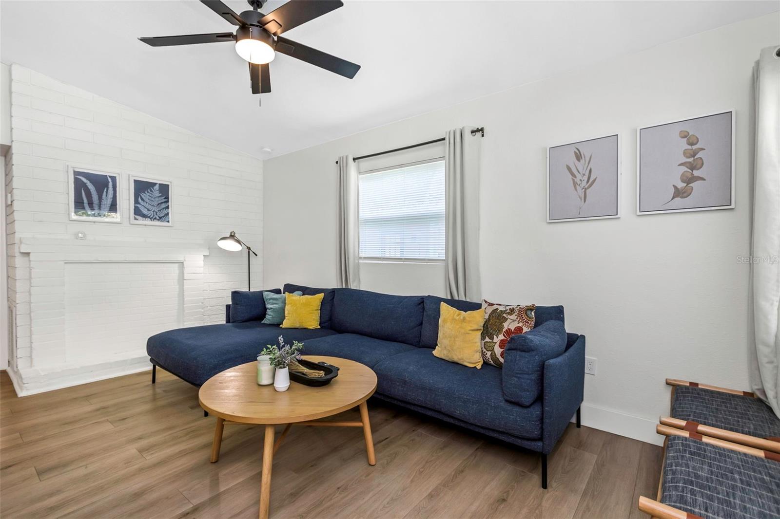 1076 PHILIPPE PKWY, SAFETY HARBOR, FL, 34695
