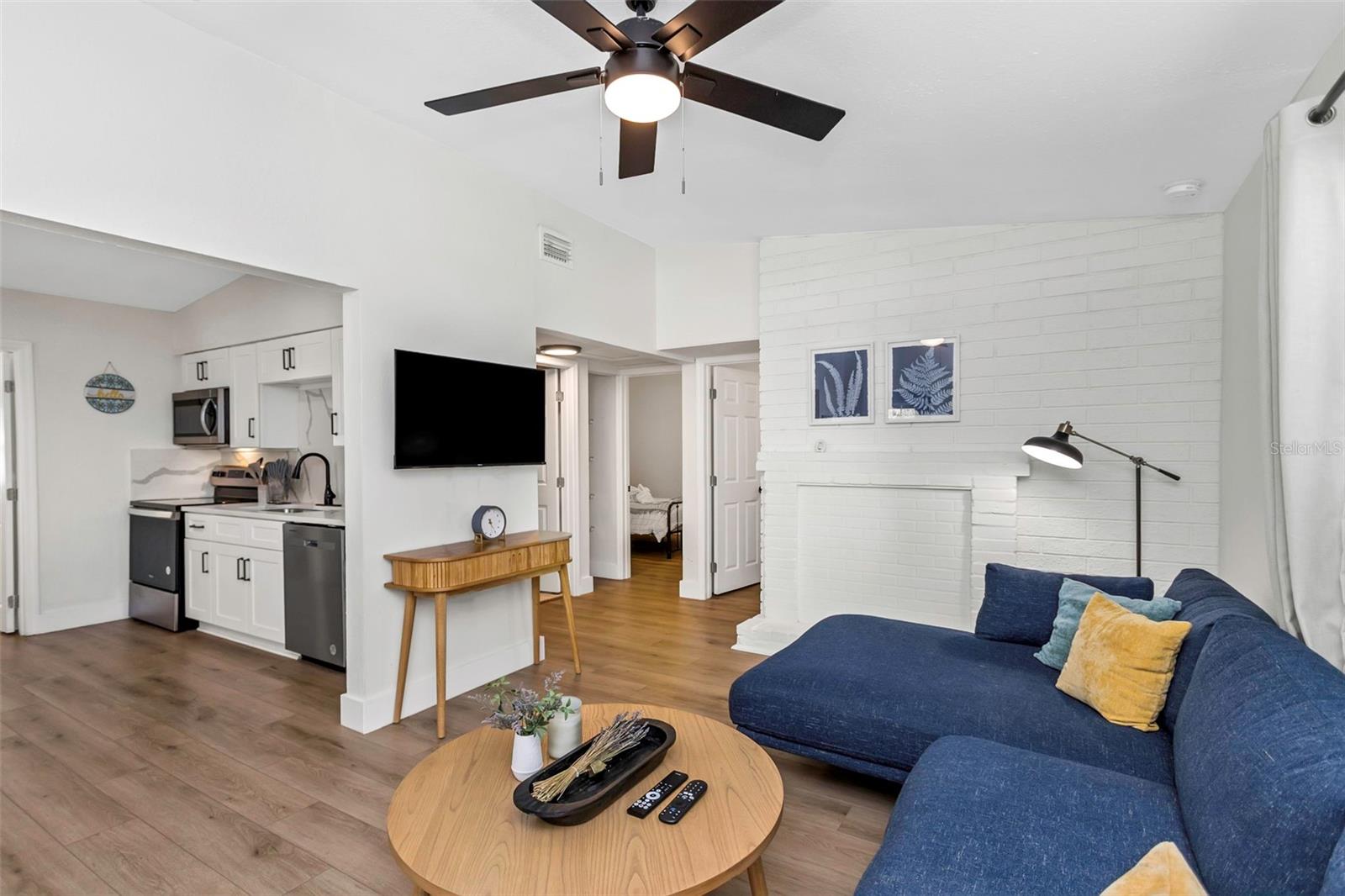 1076 PHILIPPE PKWY, SAFETY HARBOR, FL, 34695