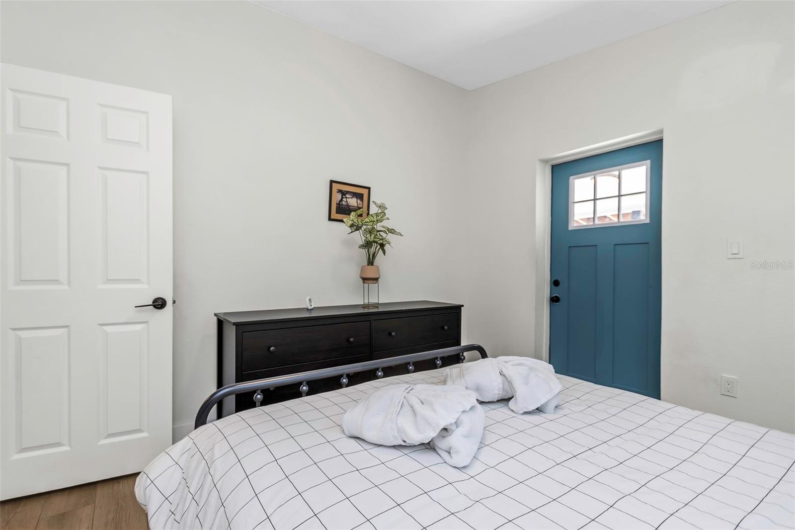 1076 PHILIPPE PKWY, SAFETY HARBOR, FL, 34695