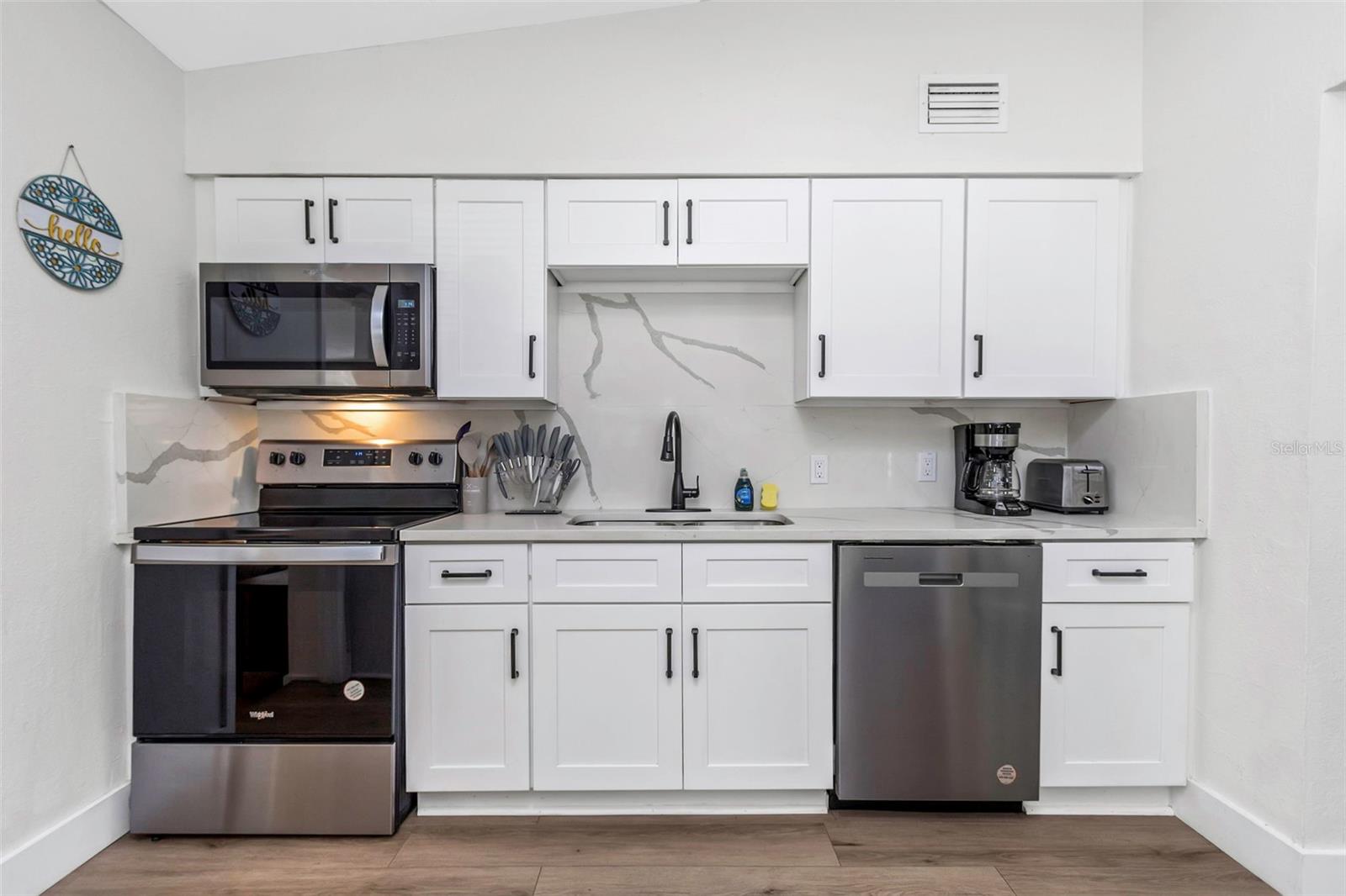 1076 PHILIPPE PKWY, SAFETY HARBOR, FL, 34695
