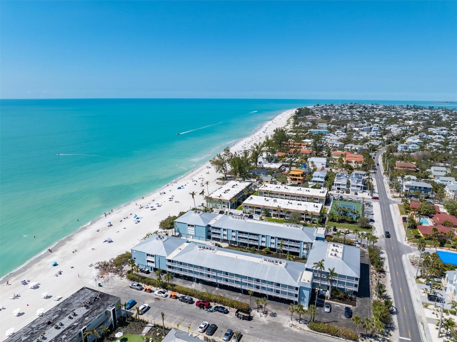 7000 GULF DR #215, HOLMES BEACH, FL, 34217
