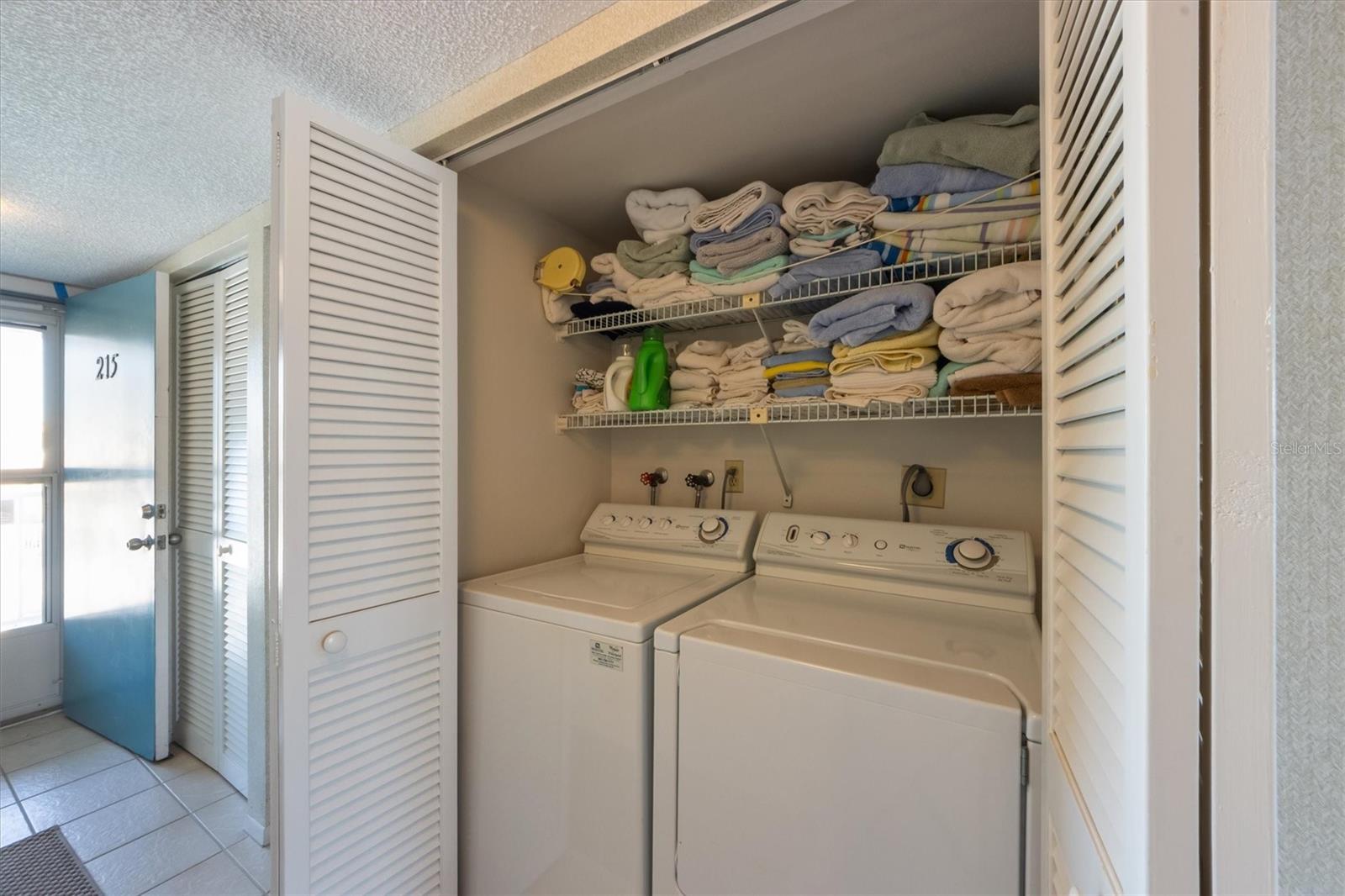 7000 GULF DR #215, HOLMES BEACH, FL, 34217