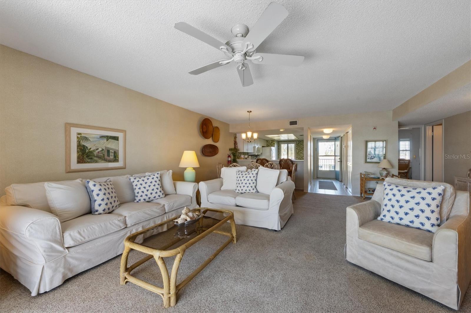 7000 GULF DR #215, HOLMES BEACH, FL, 34217