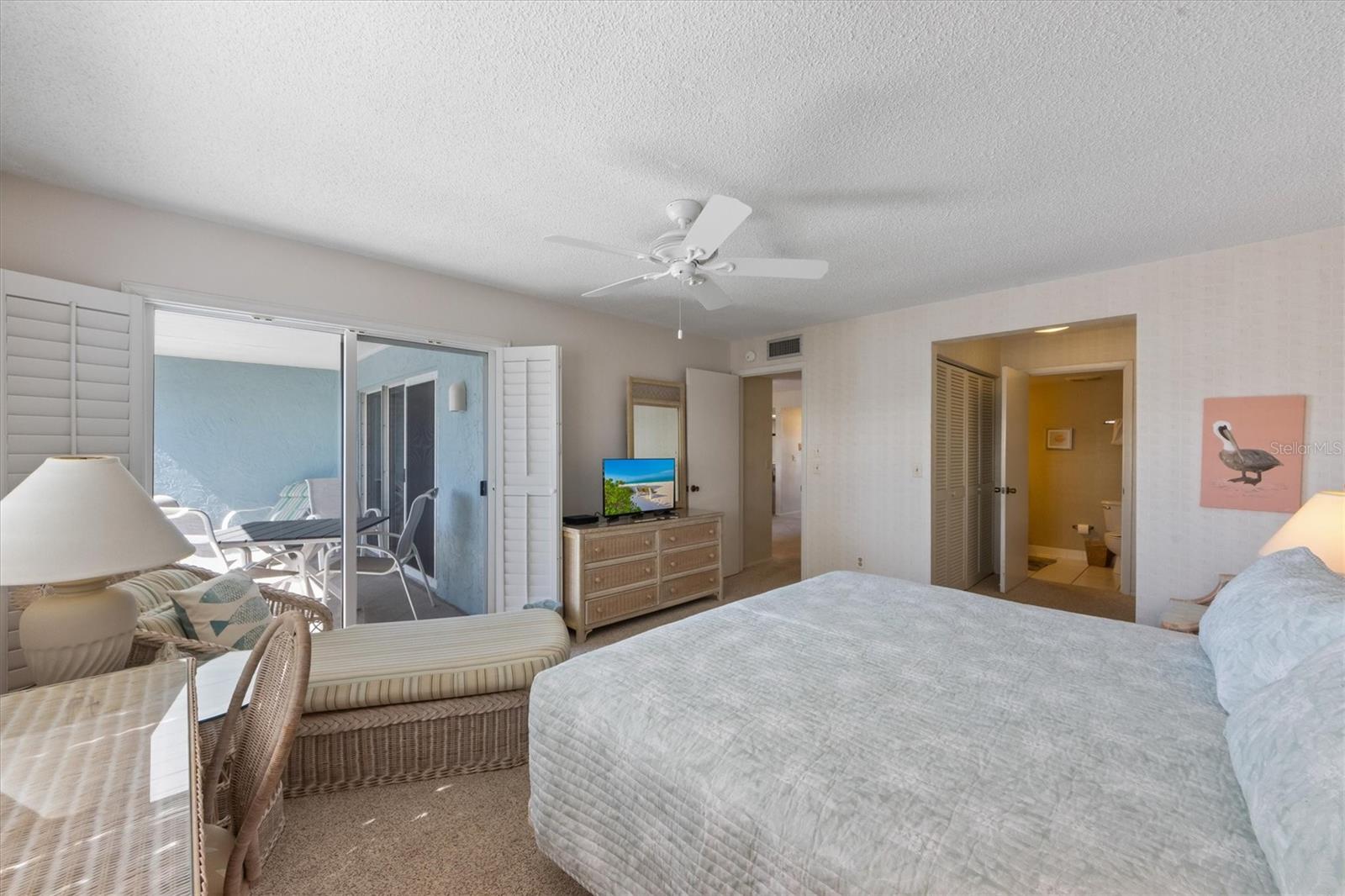 7000 GULF DR #215, HOLMES BEACH, FL, 34217
