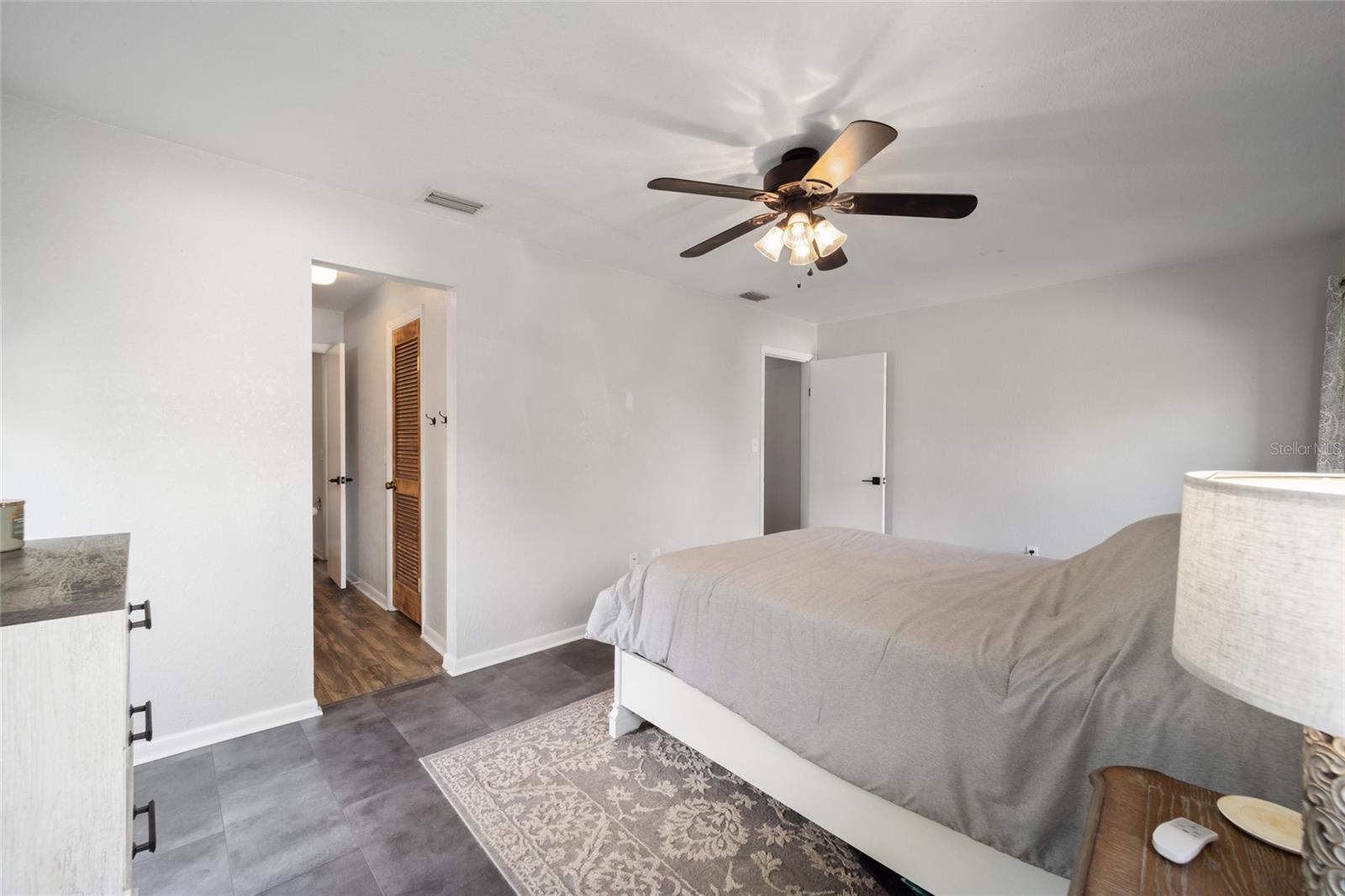 3870 NE 17TH STREET CIR, OCALA, FL, 34470