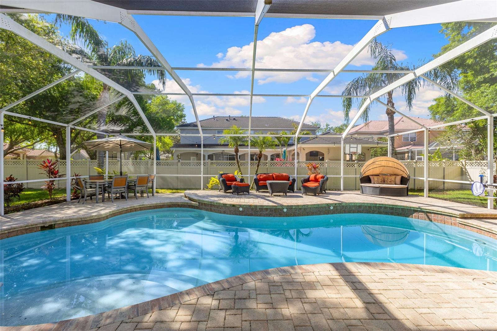 18132 REGENTS SQUARE DR, TAMPA, FL, 33647