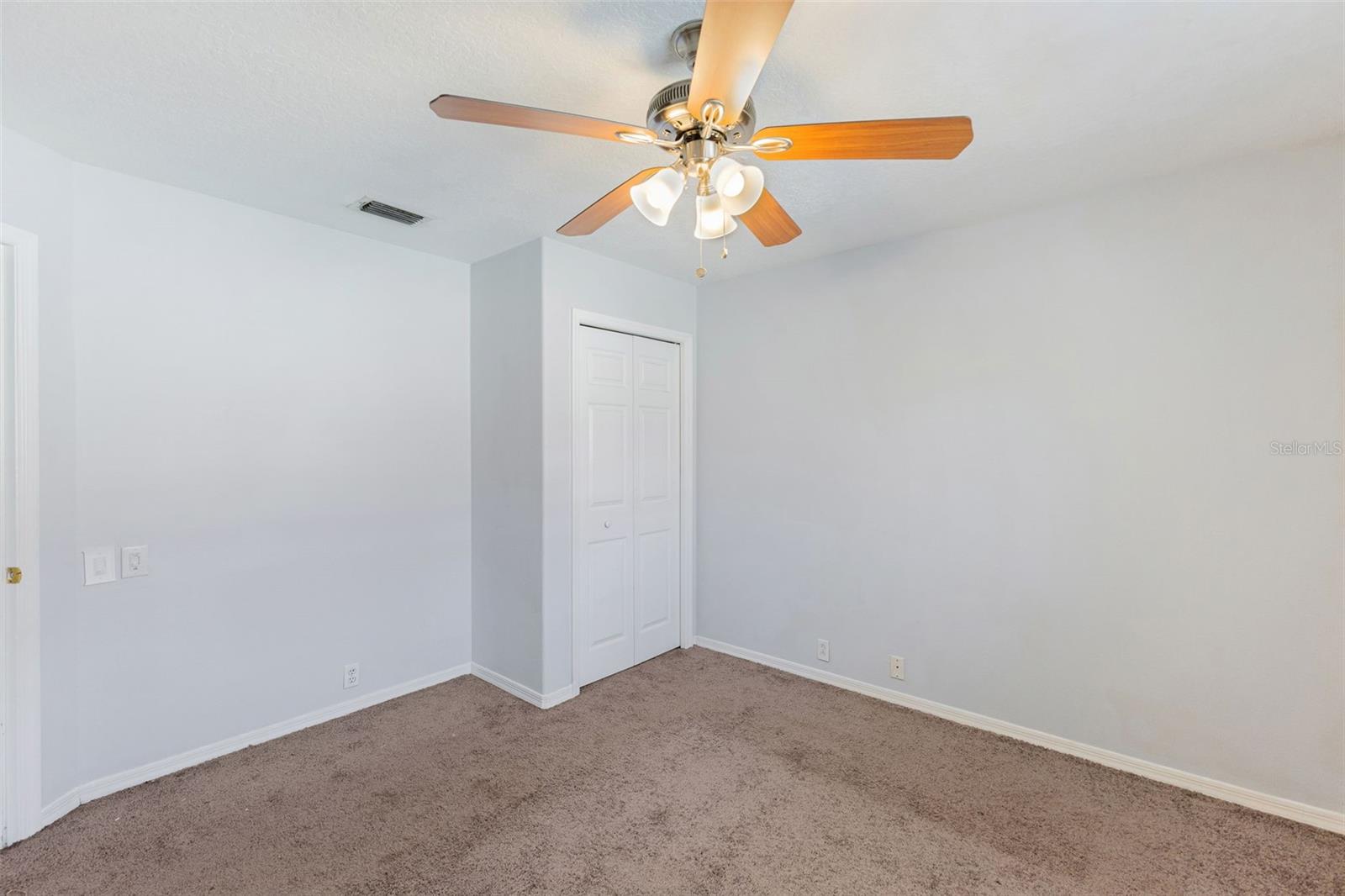 18132 REGENTS SQUARE DR, TAMPA, FL, 33647