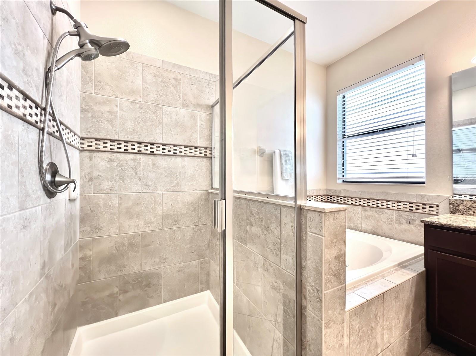 1307 MOSS CREEK LN, DAVENPORT, FL, 33896