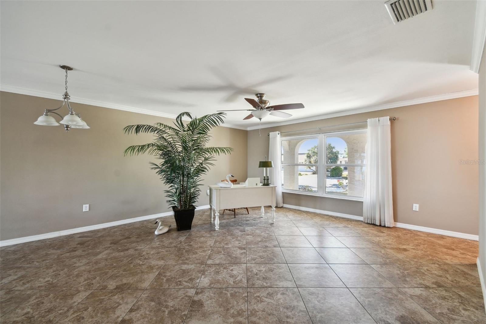 1735 FLAMINGO LN, SUN CITY CENTER, FL, 33573