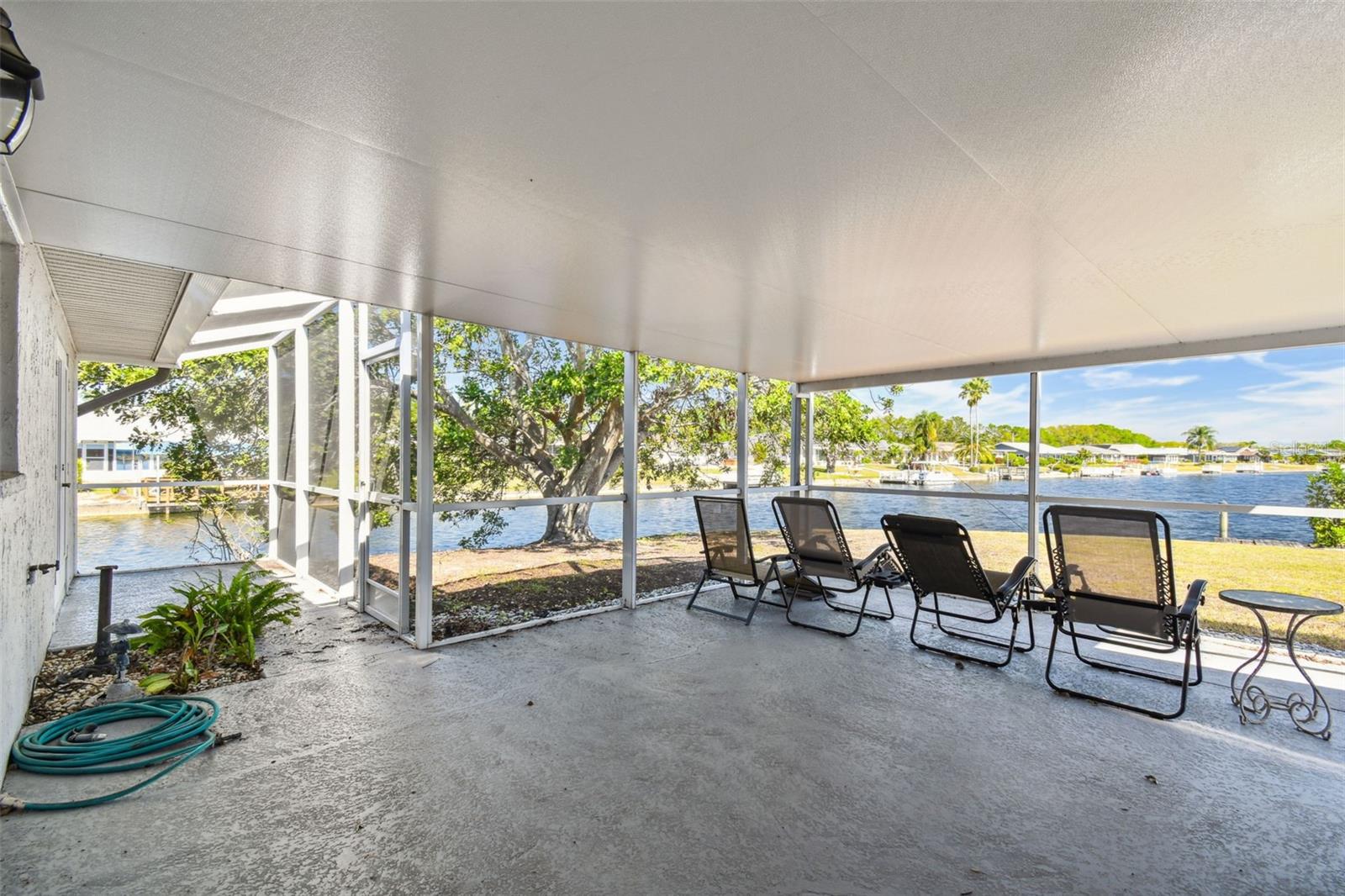 1735 FLAMINGO LN, SUN CITY CENTER, FL, 33573