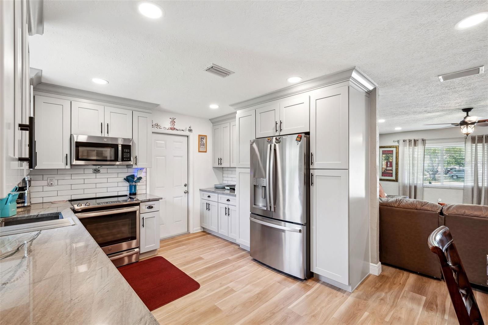 506 AVOCADO DR, SEFFNER, FL, 33584