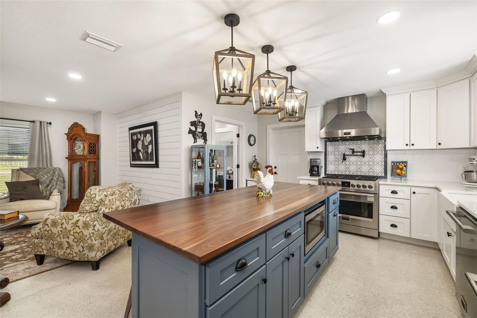 7150 RICHARDSON RD, SARASOTA, FL, 34240