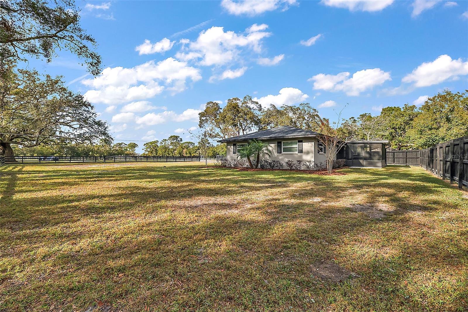 33736 E LAKE JOANNA DR, EUSTIS, FL, 32736