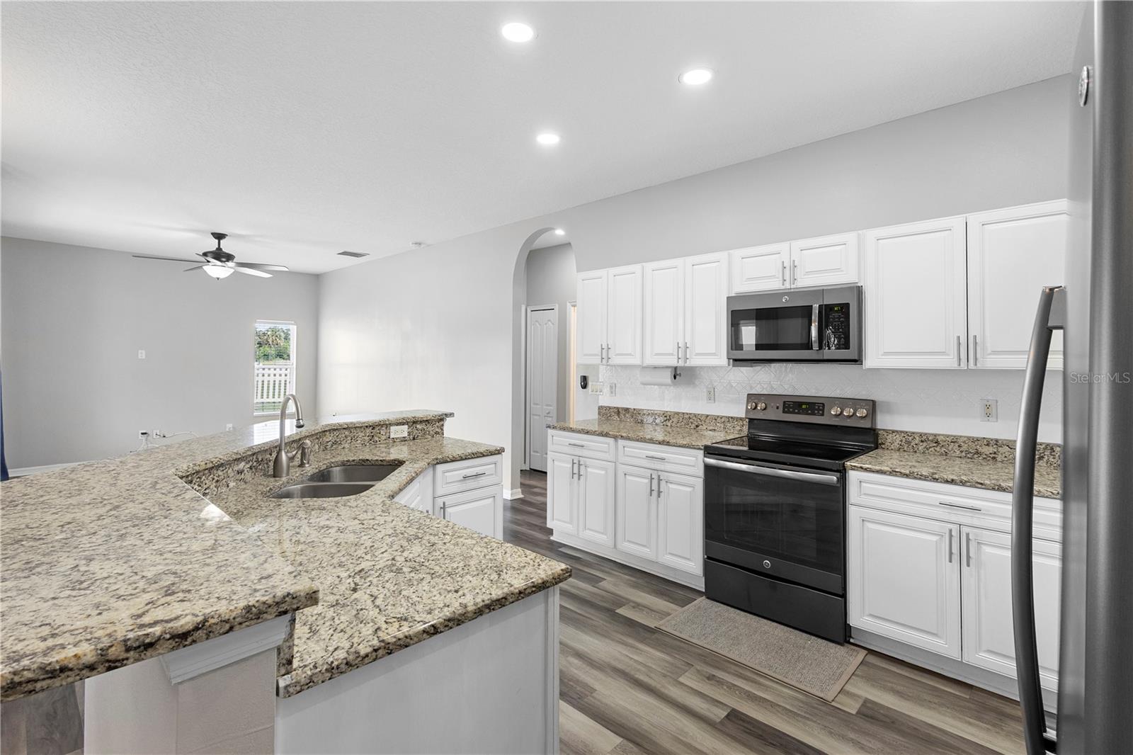 213 STRATHMORE CIR, KISSIMMEE, FL, 34744