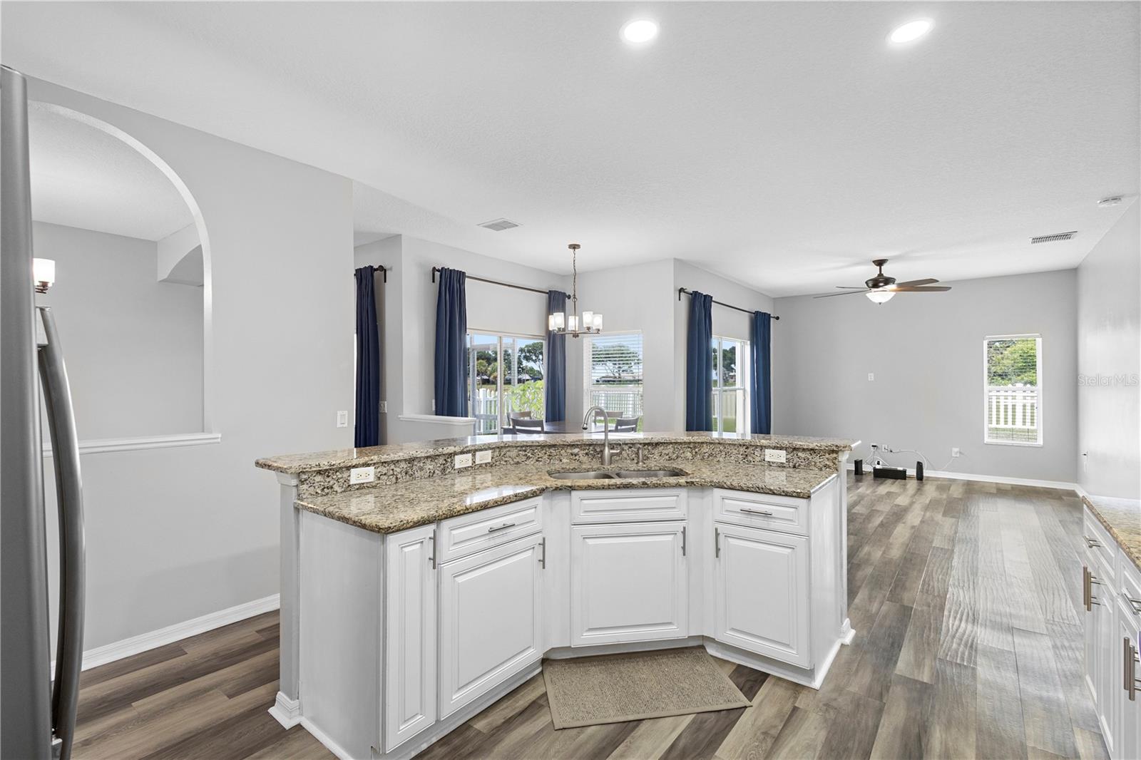 213 STRATHMORE CIR, KISSIMMEE, FL, 34744