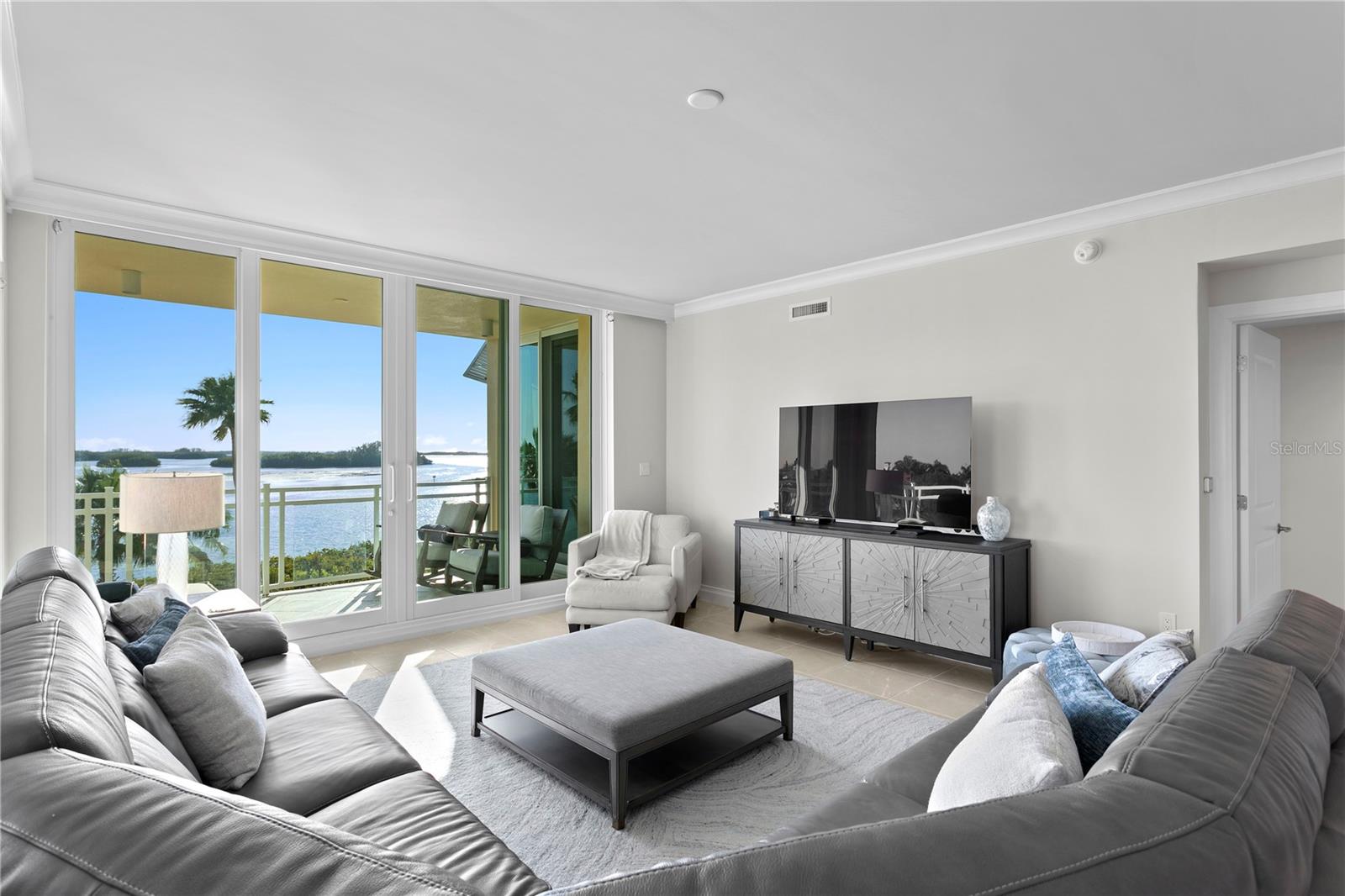 755 COLLANY RD #401, TIERRA VERDE, FL, 33715
