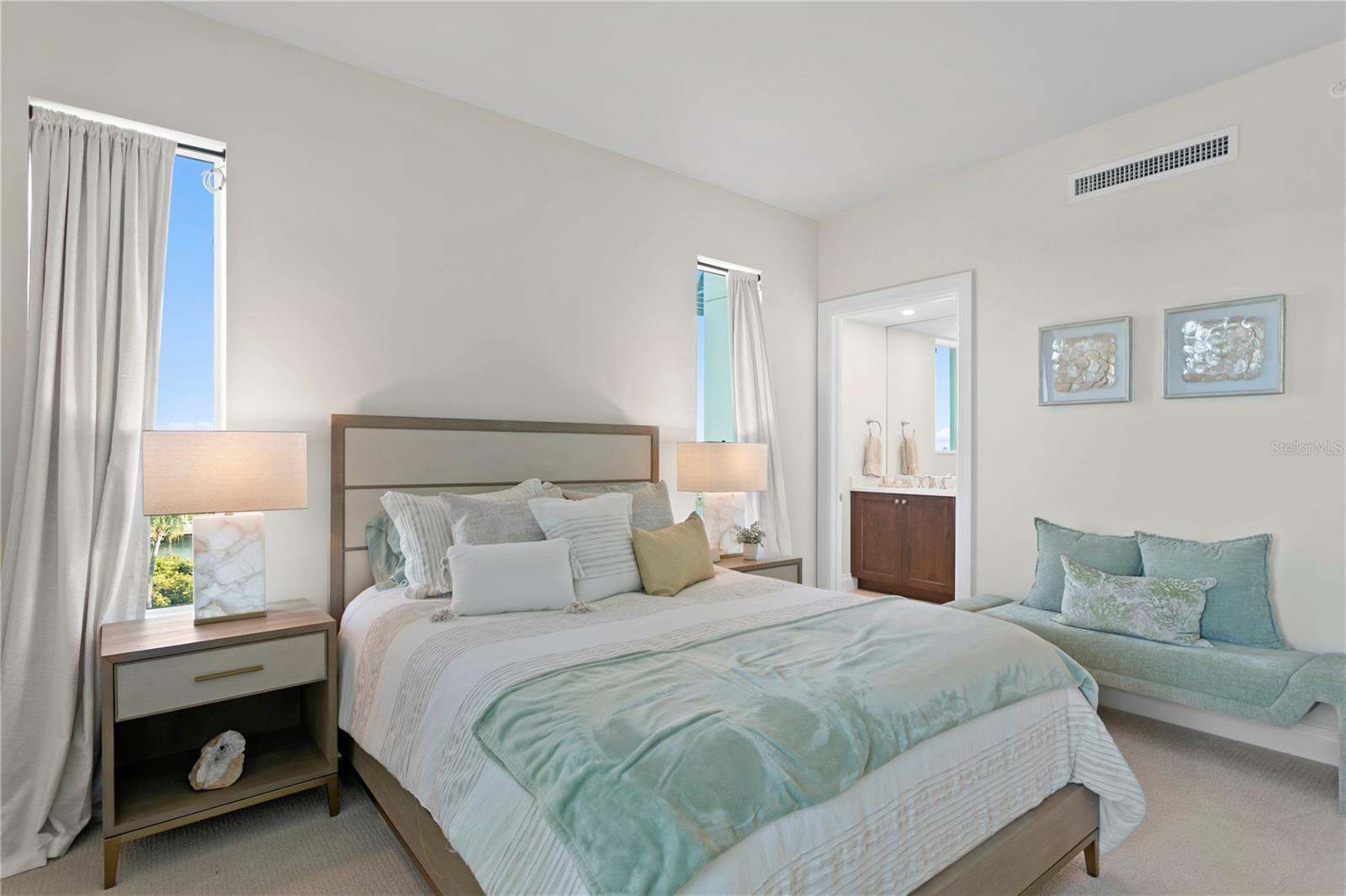 755 COLLANY RD #401, TIERRA VERDE, FL, 33715