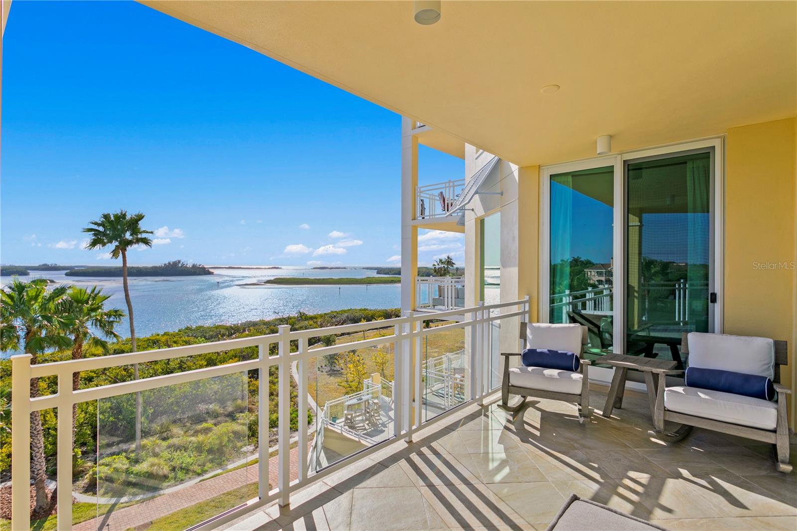 755 COLLANY RD #401, TIERRA VERDE, FL, 33715