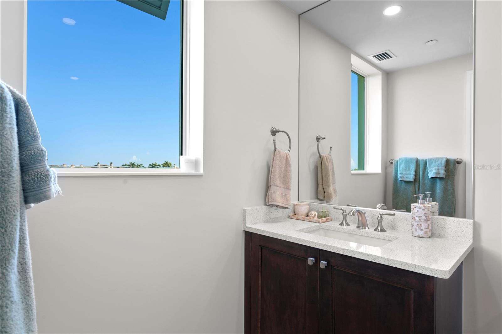 755 COLLANY RD #401, TIERRA VERDE, FL, 33715