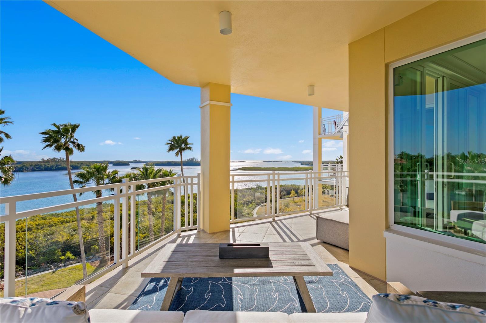 755 COLLANY RD #401, TIERRA VERDE, FL, 33715