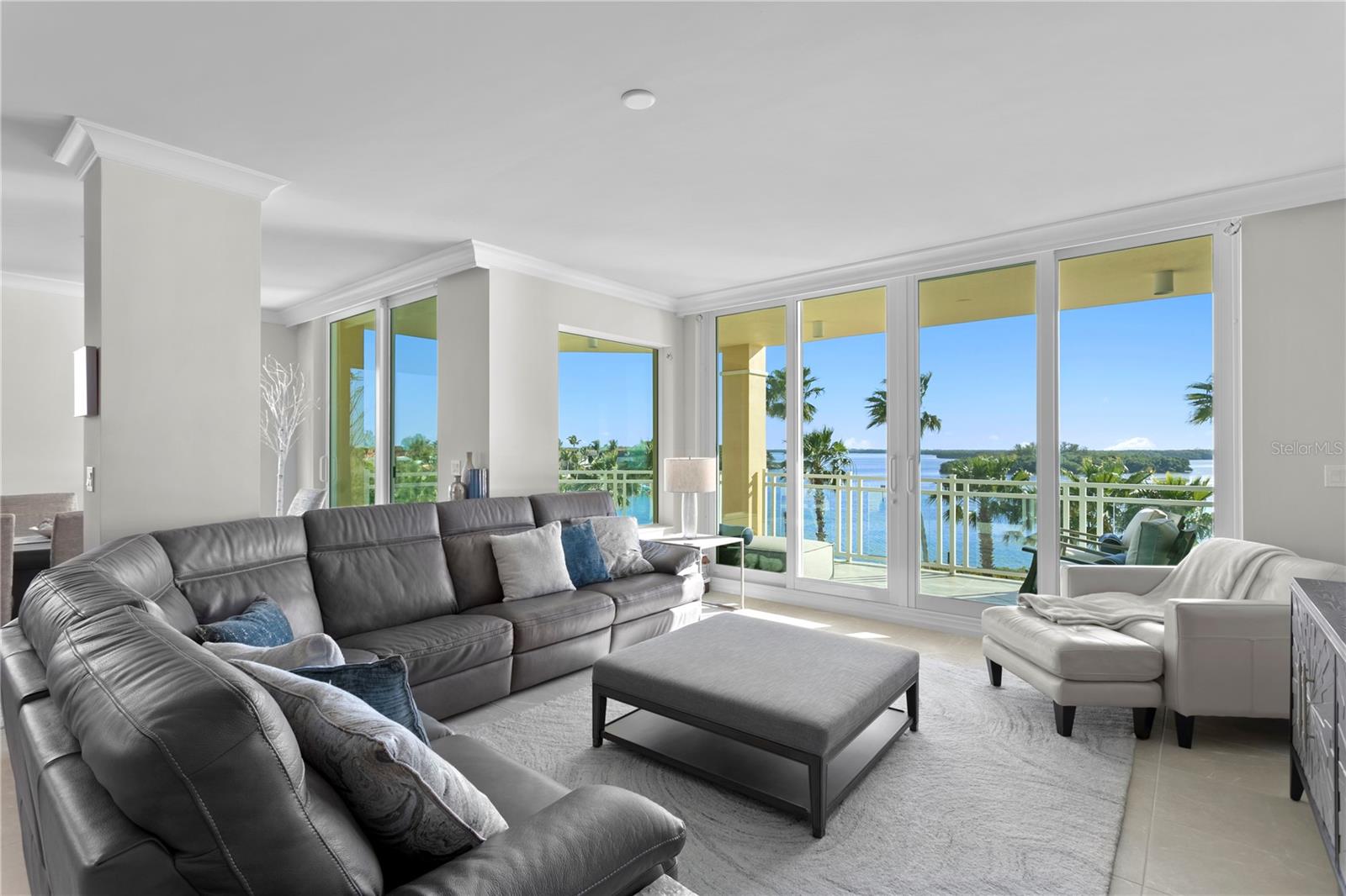 755 COLLANY RD #401, TIERRA VERDE, FL, 33715