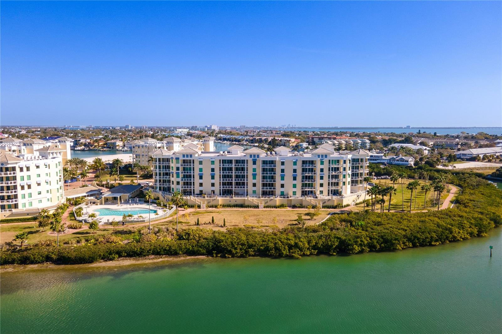 755 COLLANY RD #401, TIERRA VERDE, FL, 33715